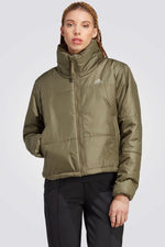 ADIDAS - מעיל לנשים BSC INSULATED בצבע ירוק זית - MASHBIR//365