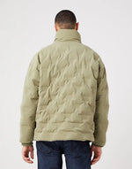 WRANGLER - מעיל PUFFER בצבע ירוק זית - MASHBIR//365