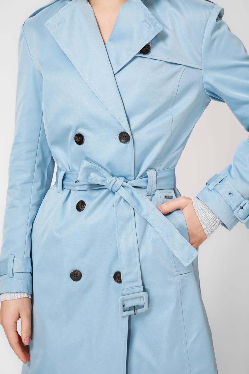 KENNETH COLE - מעיל טרנץ' ארוך בצבע תכלת - MASHBIR//365