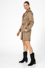 מעיל טרנץ' חום עם חגורה לנשים | קנת קול