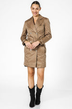מעיל טרנץ' חום עם חגורה לנשים | קנת קול