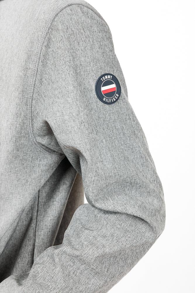 Tommy Hilfiger - מעיל סופטשל בצבע אפור - MASHBIR//365