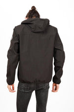 Tommy Hilfiger - מעיל סופטשל בצבע שחור - MASHBIR//365