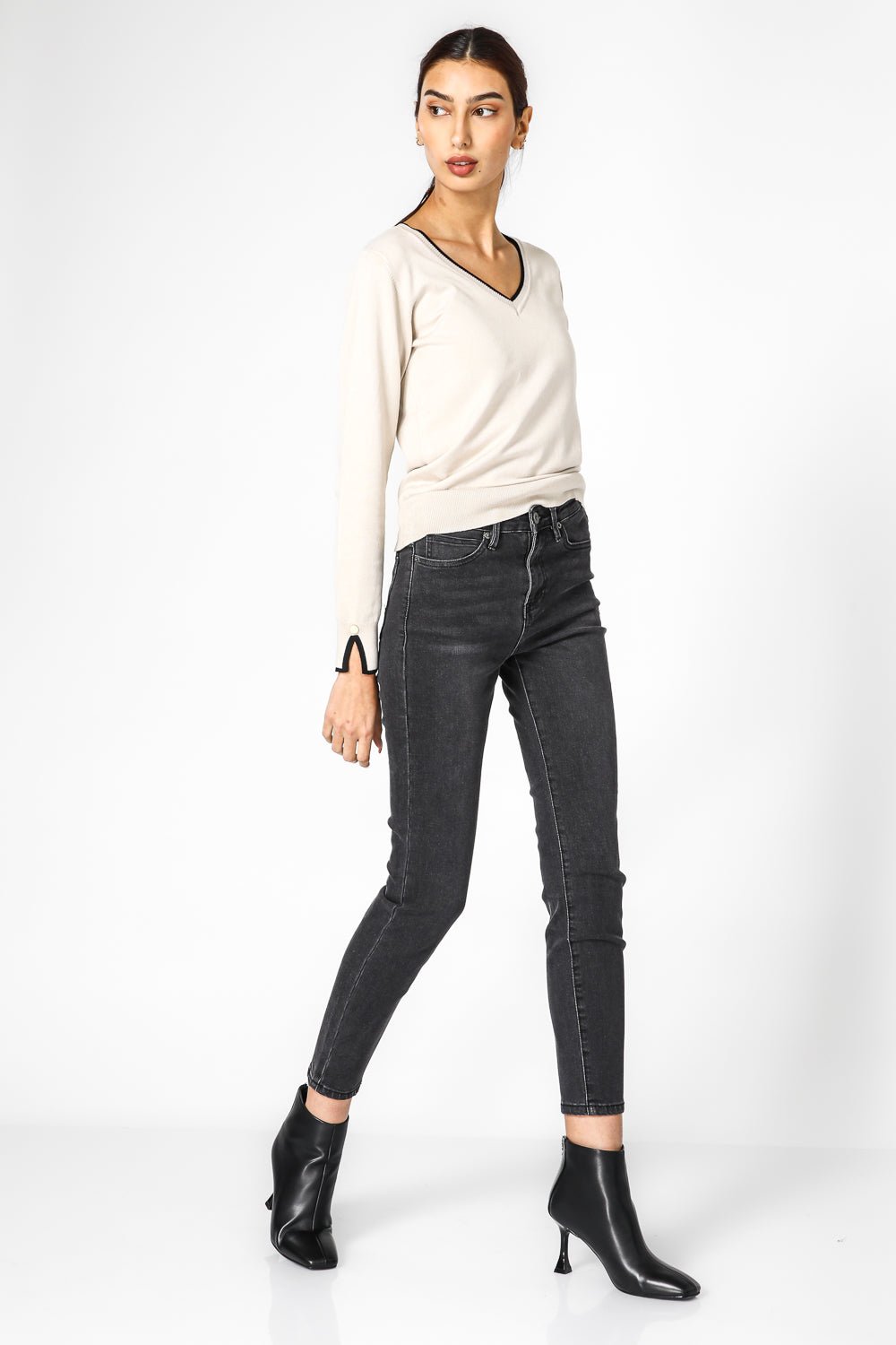 KENNETH COLE - מכנס ג'ינס SKINNY שחור - MASHBIR//365