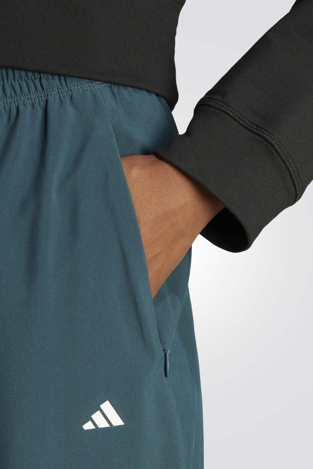 ADIDAS - מכנסי אימון ARCNGT לנשים - MASHBIR//365