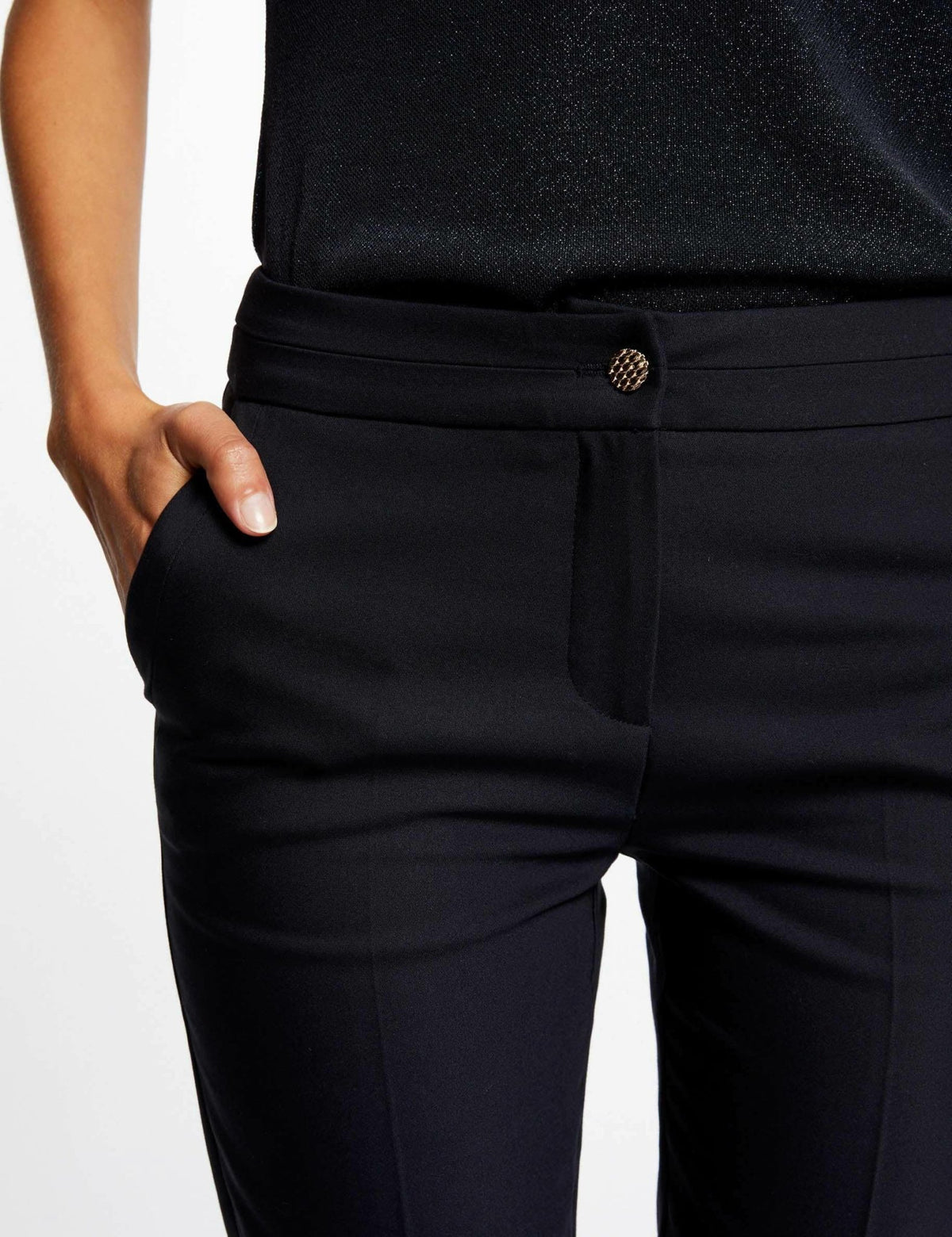 MORGAN - מכנסי אלגנט בצבע כחול עם כפתור מוזהב - MASHBIR//365