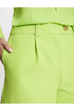 MORGAN - מכנסי אלגנט קצרים בצבע ירוק - MASHBIR//365