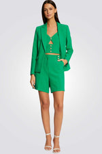 MORGAN - מכנסי ברמודה אלגנטיות לנשים בצבע ירוק - MASHBIR//365