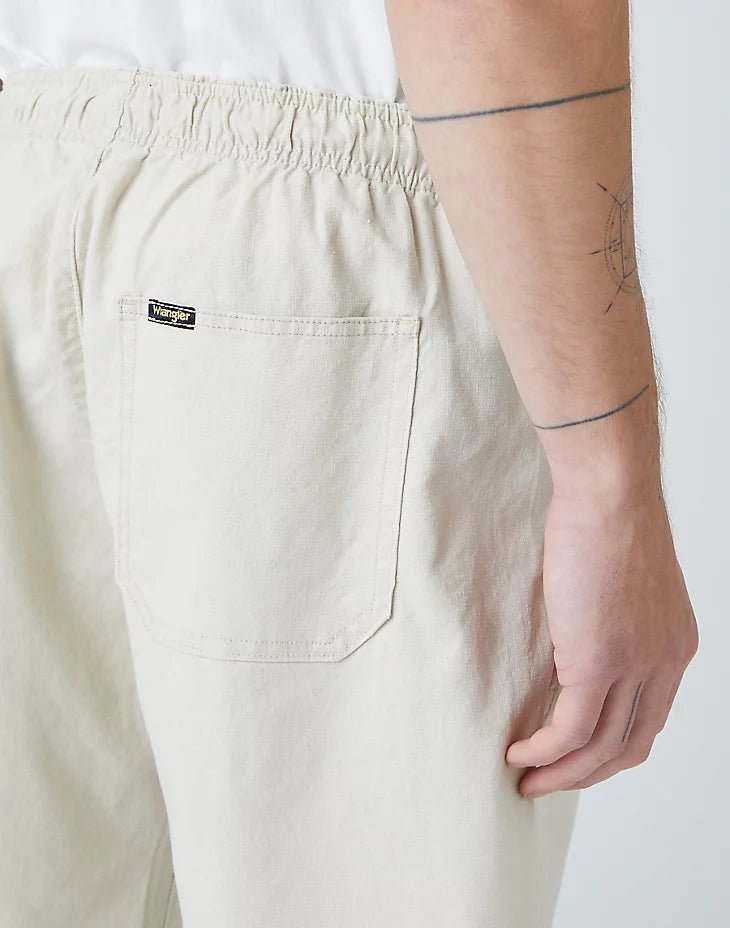 WRANGLER - מכנסי ברמודה בצבז בז' - MASHBIR//365