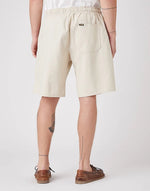 WRANGLER - מכנסי ברמודה בצבז בז' - MASHBIR//365