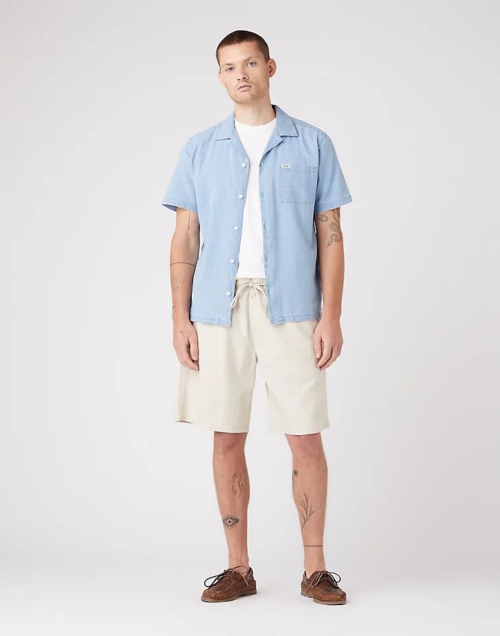 WRANGLER - מכנסי ברמודה בצבז בז' - MASHBIR//365