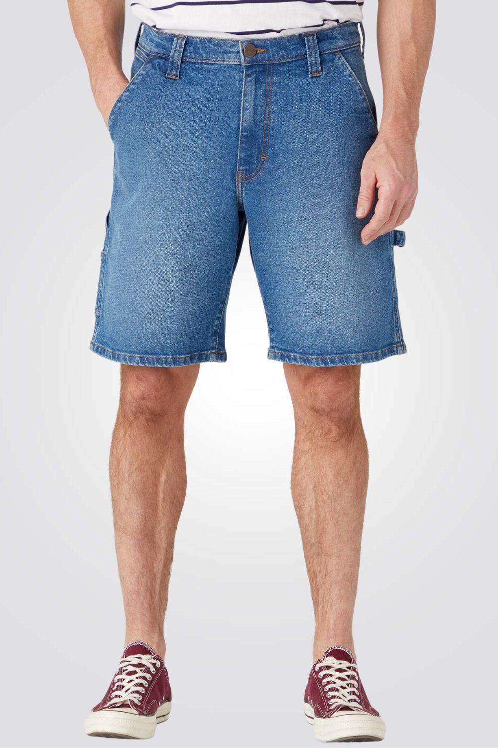 WRANGLER - מכנסי ברמודה CARPENTER SHORT בצבע כחול - MASHBIR//365