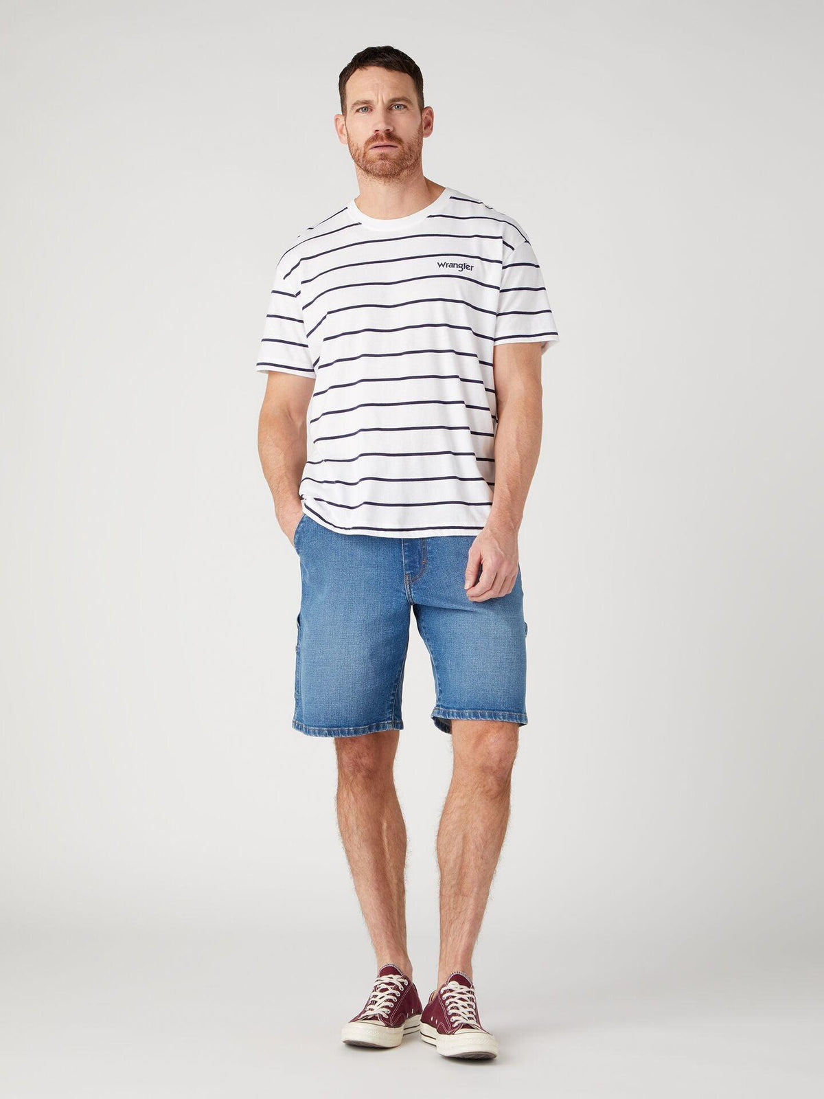 WRANGLER - מכנסי ברמודה CARPENTER SHORT בצבע כחול - MASHBIR//365