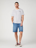 WRANGLER - מכנסי ברמודה CARPENTER SHORT בצבע כחול - MASHBIR//365