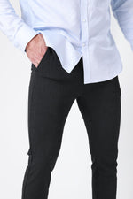 KENNETH COLE - מכנסי CHINO שחורים - MASHBIR//365