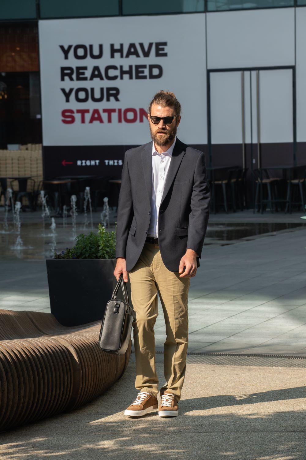 KENNETH COLE - מכנסי דגמ"ח בצבע ירוק זית - MASHBIR//365