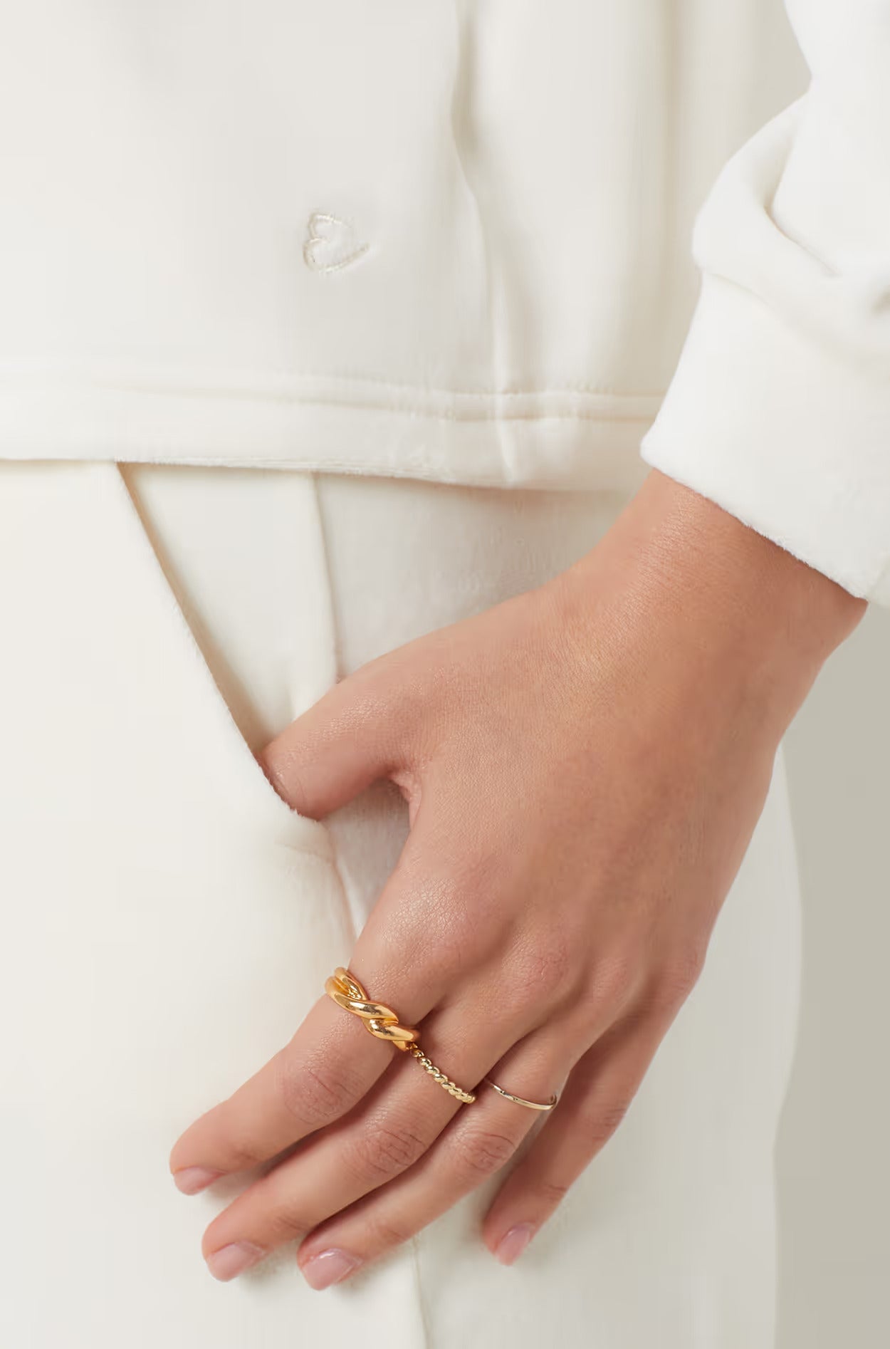 ETAM - מכנסי פיג'מה קטיפתיים DUNKAN בצבע קרם - MASHBIR//365