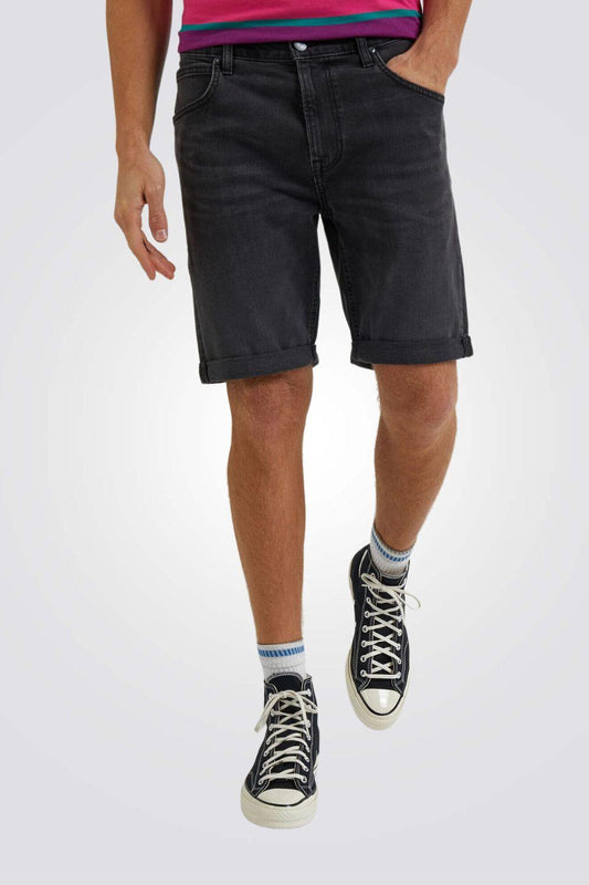 LEE - מכנסי ג'ינס קצרים בצבע שחור - MASHBIR//365