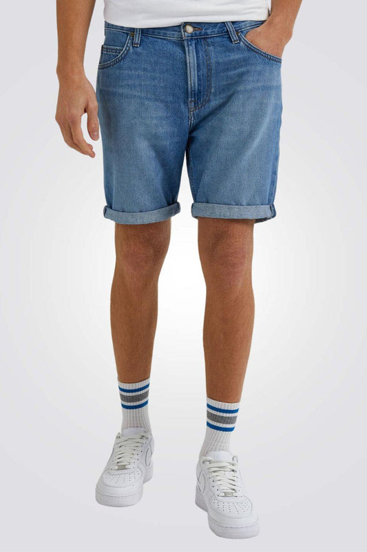 LEE - מכנסי ג'ינס קצרים RIDER SHORT בצבע כחול - MASHBIR//365