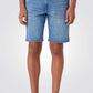 WRANGLER - מכנסי ג'ינס קצרים VITO-TEXAS SHORTS בצבע כחול - MASHBIR//365 - 1