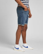 LEE - מכנסי ג'ינס REGULAR SHORT בצבע כחול - MASHBIR//365