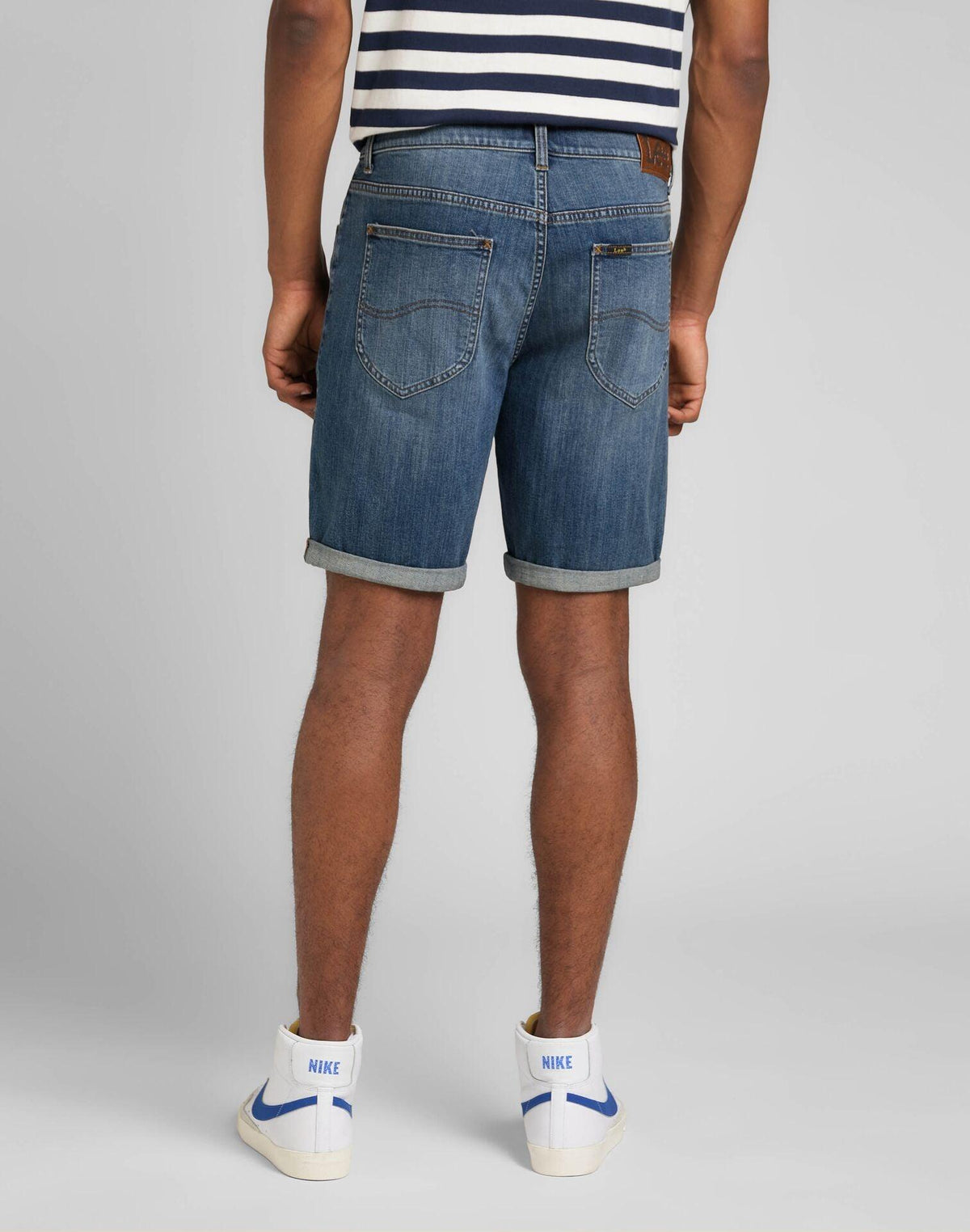 LEE - מכנסי ג'ינס REGULAR SHORT בצבע כחול - MASHBIR//365