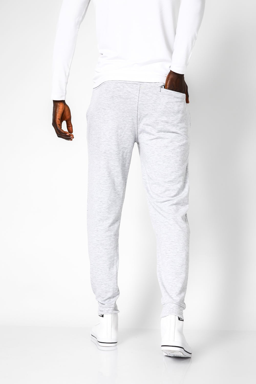 DELTA - מכנסי ג’וגר ארוכים דקים עם כיסים בצבע אפור - MASHBIR//365