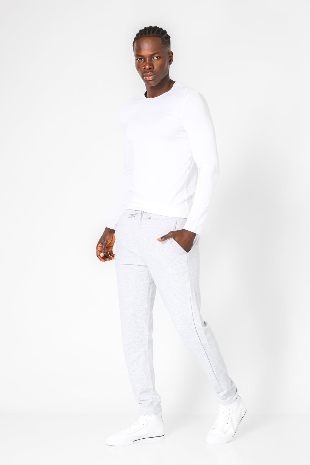 DELTA - מכנסי ג’וגר ארוכים דקים עם כיסים בצבע אפור - MASHBIR//365