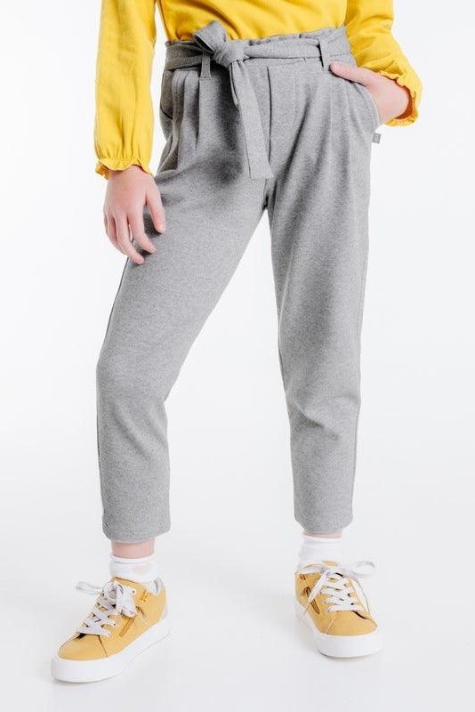 OKAIDI - מכנסי גזרה גבוהה עם חגורת קשירה צבע אפור - MASHBIR//365