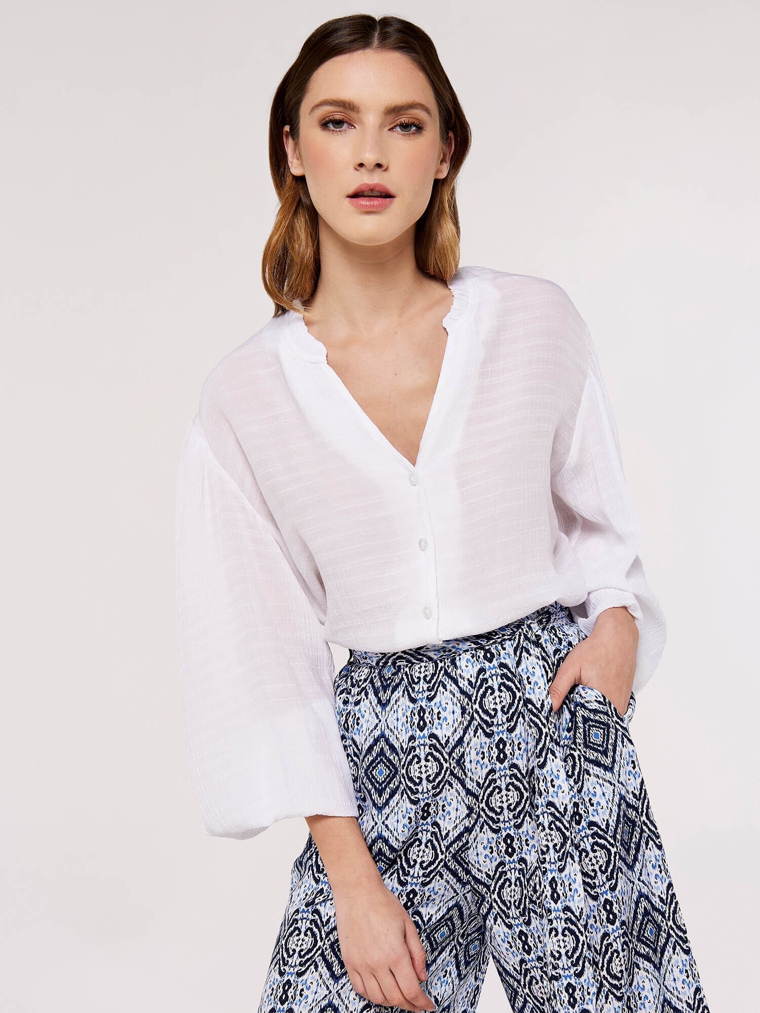 APRICOT - מכנסי הדפס בצבע נייבי - MASHBIR//365