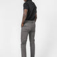 KENNETH COLE - מכנסי צ'ינו קלאסי בצבע אפור כהה - MASHBIR//365 - 6