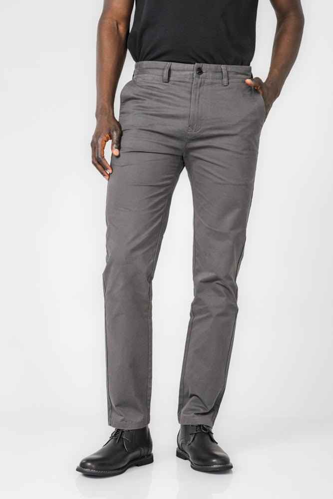 KENNETH COLE - מכנסי צ'ינו קלאסי בצבע אפור כהה - MASHBIR//365