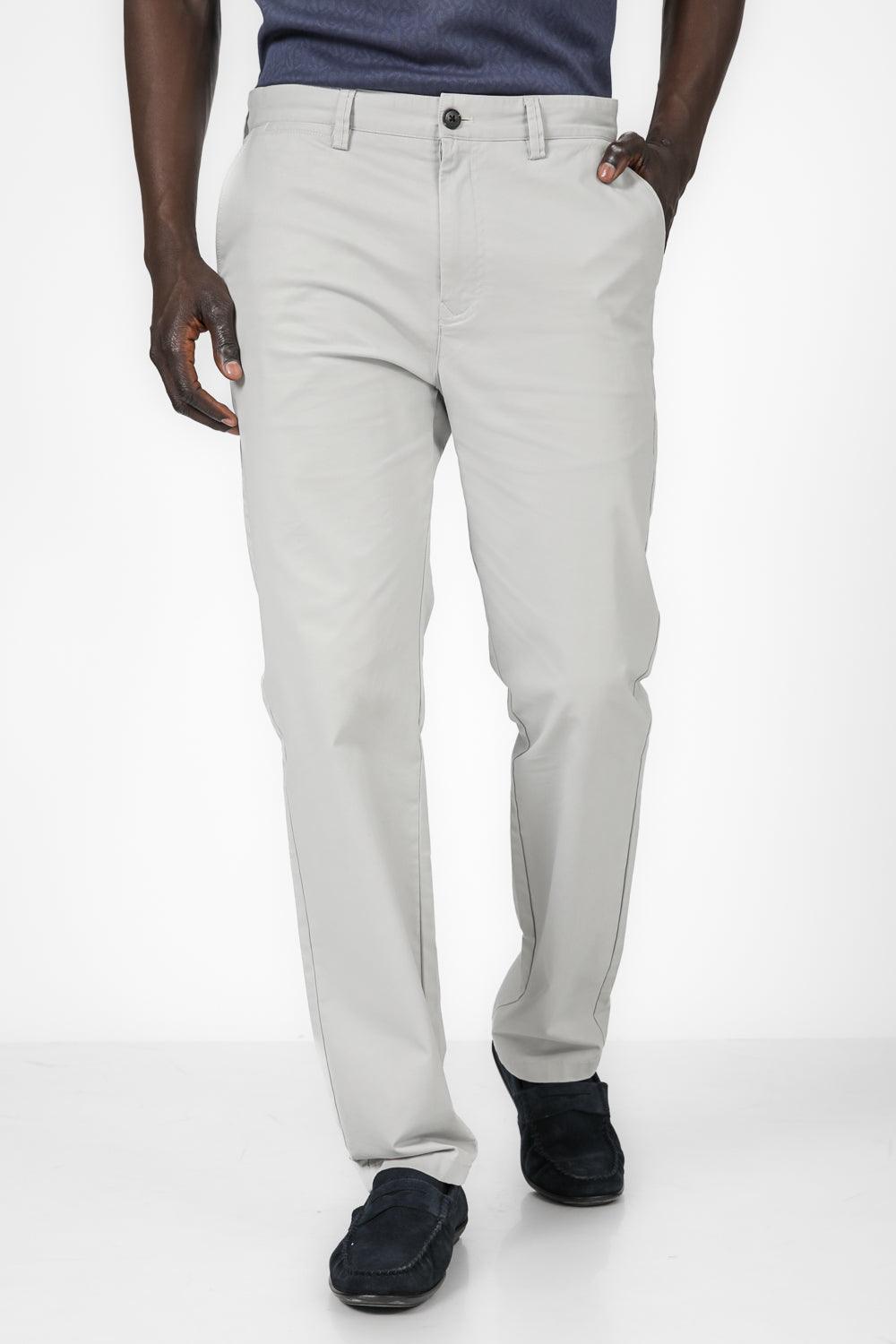 KENNETH COLE - מכנסי צ'ינו קלאסי בצבע אופוויט - MASHBIR//365