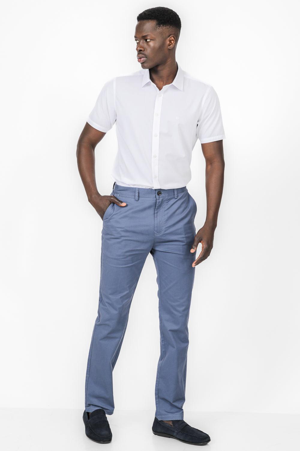 KENNETH COLE - מכנסי צ'ינו קלאסי בצבע כחול - MASHBIR//365