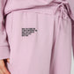 KENNETH COLE - מכנסי לאונג' ארוכים עם הדפס לוגו בצבע ורוד - MASHBIR//365 - 3