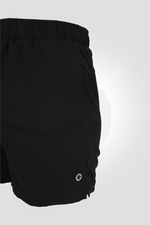 DELTA - מכנסי ריצה קצרים בצבע שחור לגבר - MASHBIR//365