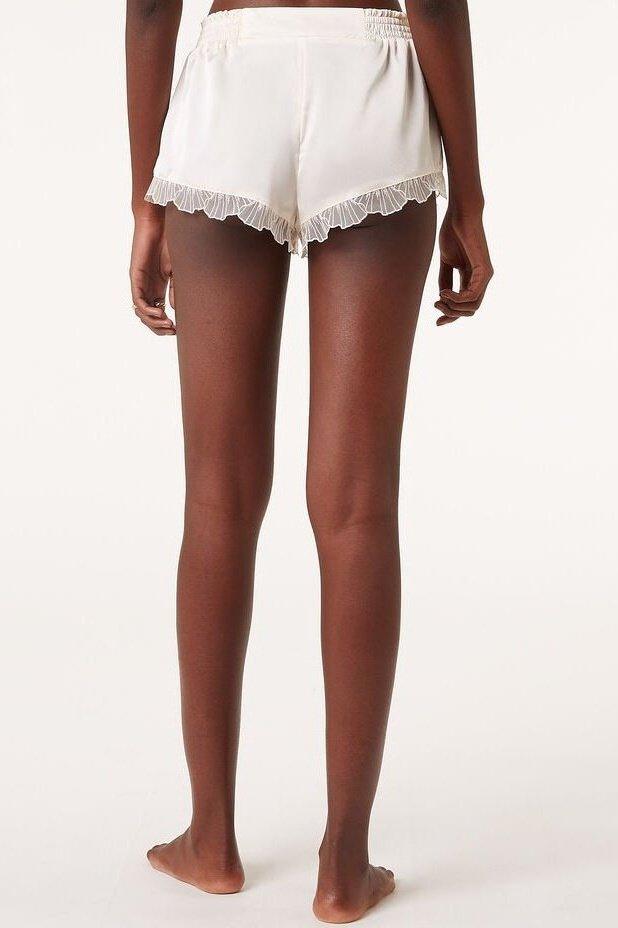 ETAM - מכנסי סאטן קצרים OMBRELLE קרם - MASHBIR//365