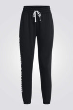 UNDER ARMOUR - מכנסי ספורט ארוכים לנשים בצבע שחור - MASHBIR//365