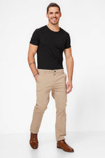 KENNETH COLE - מכנסי כותנה בצבע קאמל - MASHBIR//365