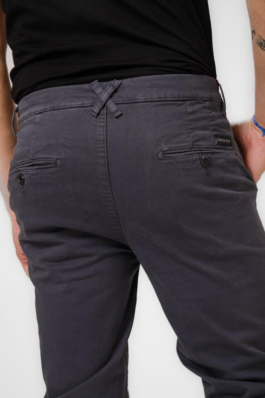 KENNETH COLE - מכנסי כותנה בצבע נייבי - MASHBIR//365