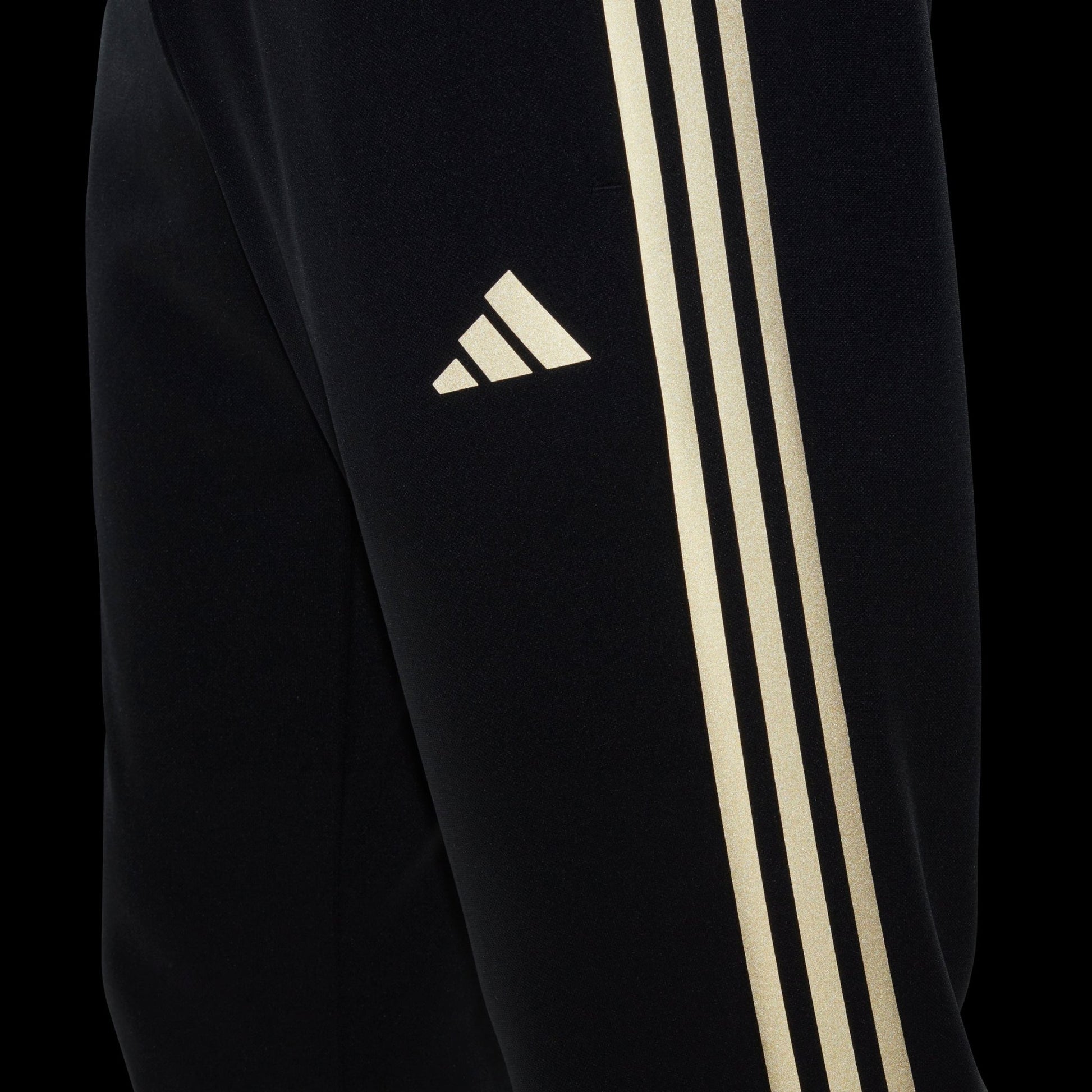 ADIDAS - מכנסיי אימון לגברים TIRO23 בצבע שחור - MASHBIR//365