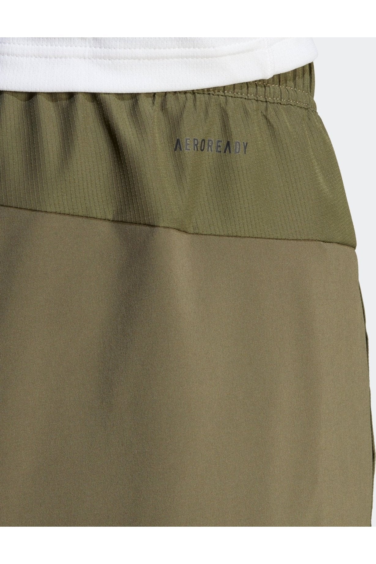ADIDAS - מכנסיים ארוכים לגברים AEROREADY DESIGNED FOR MOVEMENT בצבע ירוק זית - MASHBIR//365