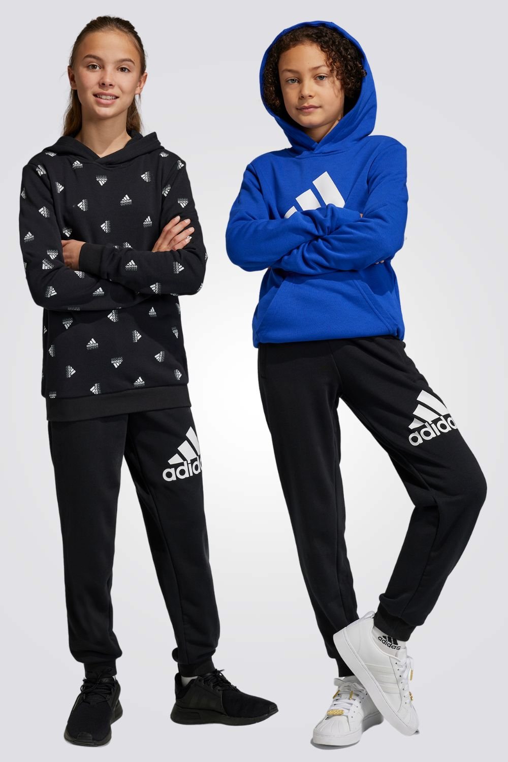 ADIDAS - מכנסיים ארוכים לילדים ESSENTIALS U בצבע שחור - MASHBIR//365