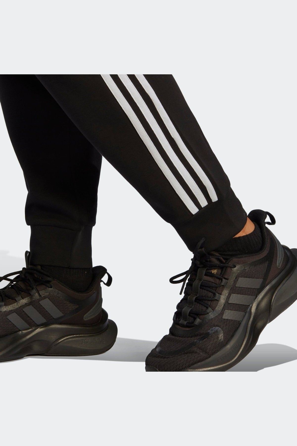 ADIDAS - מכנסיים ארוכים לנשים FI 3S REG בצבע שחור - MASHBIR//365