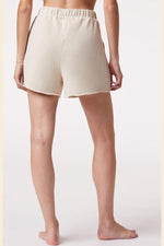 ETAM - מכנסיים קצרים ALEXEI בז' - MASHBIR//365