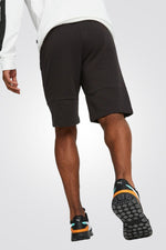 PUMA - מכנסיים קצרים ESS BLOCK TAPE לגברים בצבע שחור - MASHBIR//365