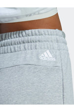 ADIDAS - מכנסיים קצרים ESSENTIALS LINEAR בצבע אפור - MASHBIR//365