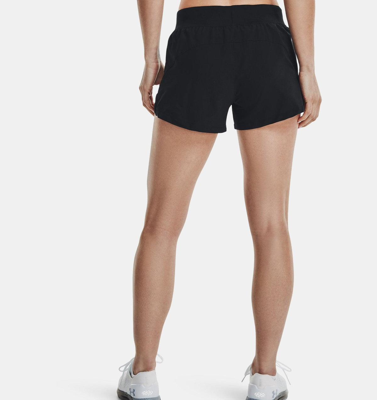 UNDER ARMOUR - מכנסיים קצרים Launch SW 3 - MASHBIR//365