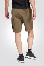 ADIDAS - מכנסיים קצרים לגברים FUTURE ICONS בצבע זית חום - MASHBIR//365