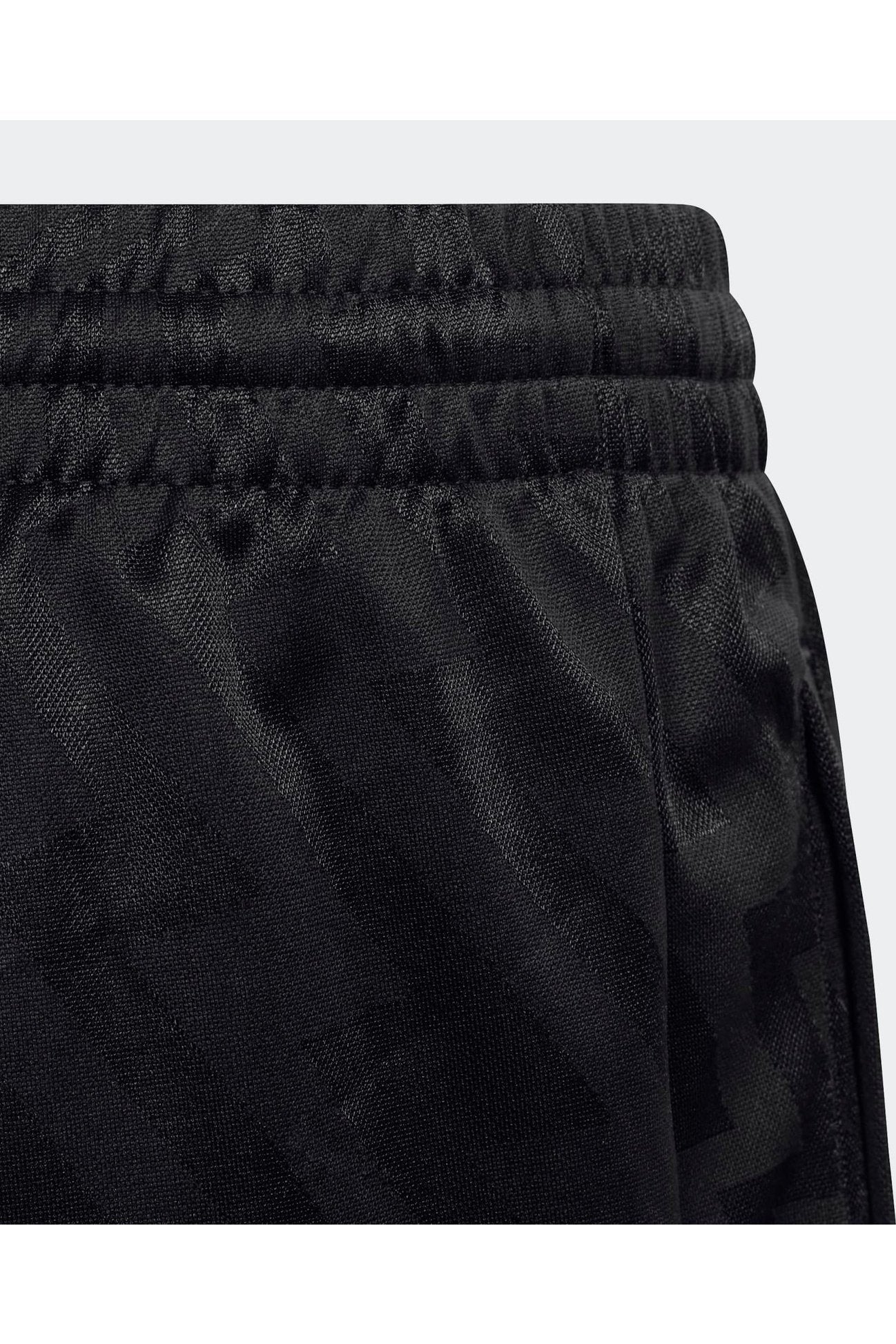 ADIDAS - מכנסיים קצרים לילדים U PRED SHORT בצבע שחור - MASHBIR//365